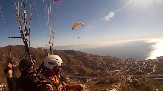 Colaboración con la escuela de Parapente Costa Tropical